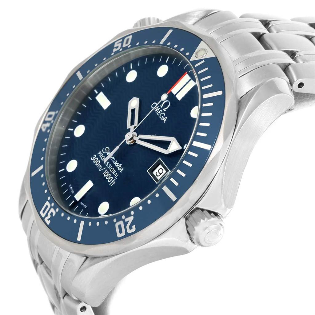 The image shows a close-up, side-angle view of an Omega Seamaster 2541.80.00 Men
s Stainless Steel Blue Dial 2541.80.00 Men
s Stainless Steel Blue Dial watch highlighting its face, bezel, crown, and part of the bracelet.