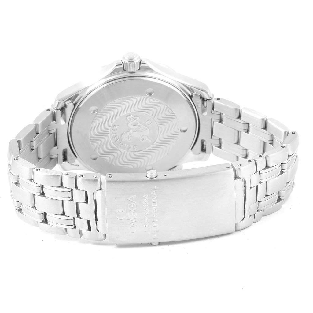 The image shows the back case and bracelet clasp of an Omega Seamaster 2531.80.00 Men
s Stainless Steel Blue Dial 2531.80.00 Men
s Stainless Steel Blue Dial watch.