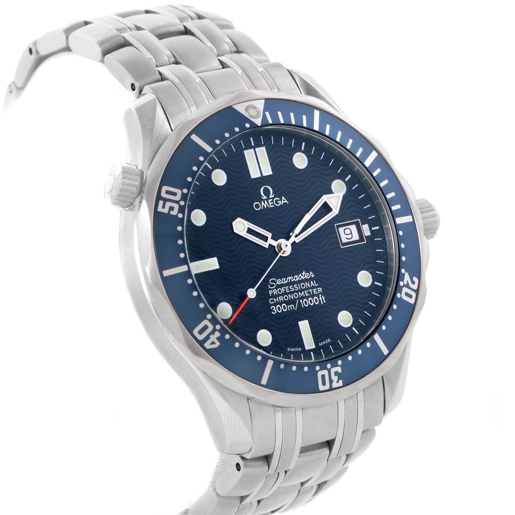 The image shows the face and stainless steel bracelet of the Omega Seamaster 2531.80.00 Men
s Stainless Steel Blue Dial 2531.80.00 Men
s Stainless Steel Blue Dial watch at a slight angle from the front.