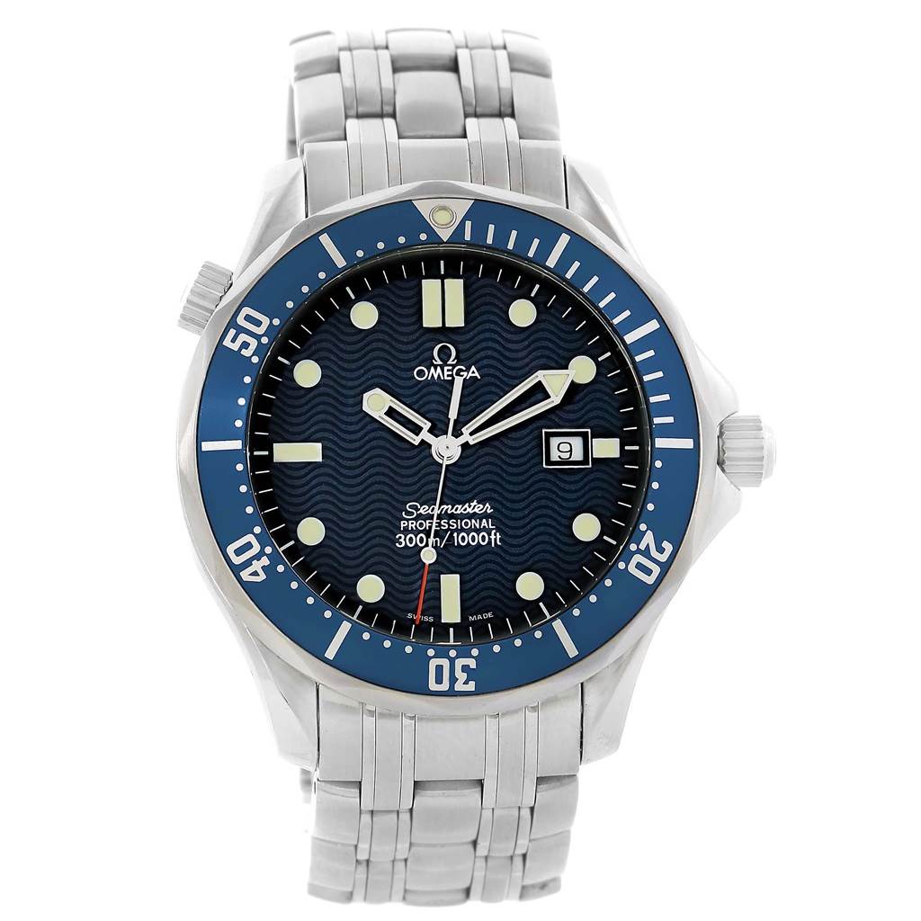 The image shows a front view of an Omega Seamaster 2541.80.00 Men
s Stainless Steel Blue Dial 2541.80.00 Men
s Stainless Steel Blue Dial watch, highlighting its dial, bezel, bracelet, and crown.