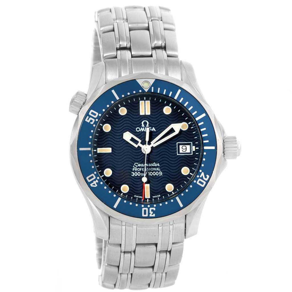 The image shows a frontal view of the Omega Seamaster 2561.80.00 Men
s Stainless Steel Blue Dial 2561.80.00 Men
s Stainless Steel Blue Dial watch, including its dial, bezel, case, crown, and metal bracelet.