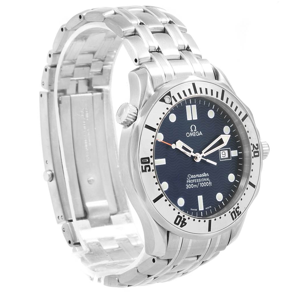 This Omega Seamaster 2542.80.00 Men
s Stainless Steel Blue Dial 2542.80.00 Men
s Stainless Steel Blue Dial watch is shown at a three-quarter angle, highlighting the dial, bezel, crown, and metal bracelet.