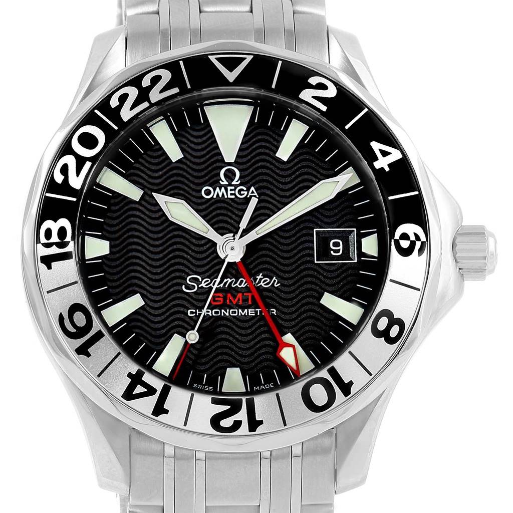 This image shows a front view of the Omega Seamaster 2534.50.00 Men
s Stainless Steel Black Dial 2534.50.00 Men
s Stainless Steel Black Dial GMT Chronometer watch, displaying its dial, bezel, date window, and bracelet.