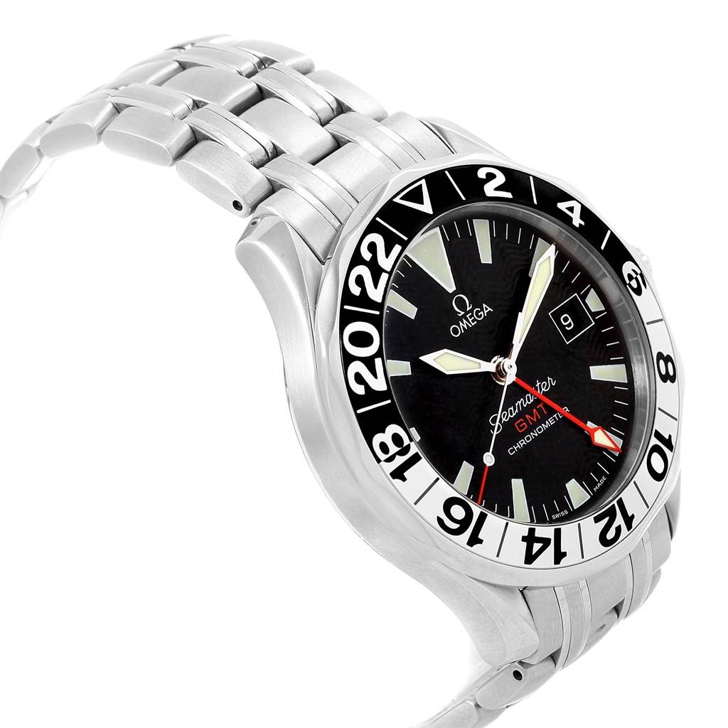 The image shows an angled view of an Omega Seamaster 2534.50.00 Men
s Stainless Steel Black Dial 2534.50.00 Men
s Stainless Steel Black Dial watch, highlighting the face, bezel, and part of the metal bracelet.