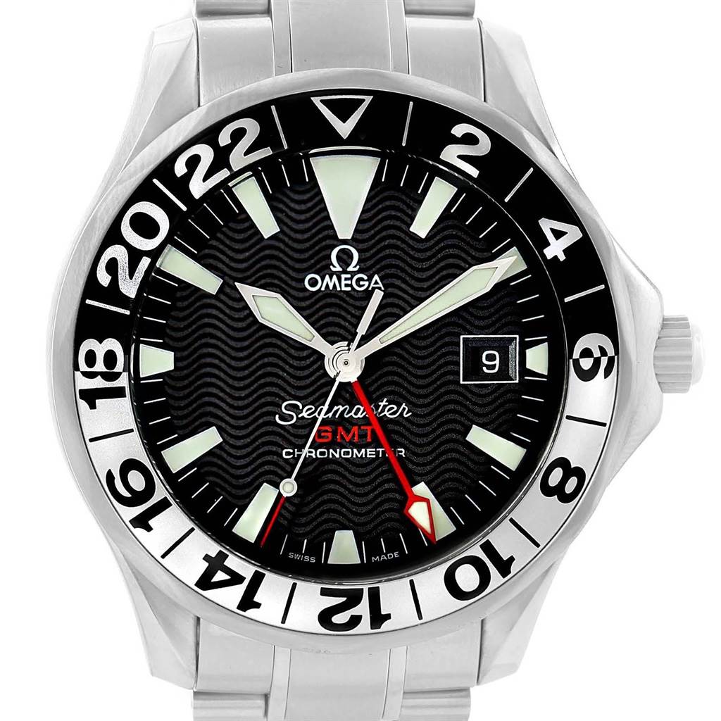 The image shows a front view of an Omega Seamaster 2536.50.00 Men's Stainless Steel Black Dial 2536.50.00 Men's Stainless Steel Black Dial GMT Chronometer watch, highlighting its bezel, dial, and metal band.