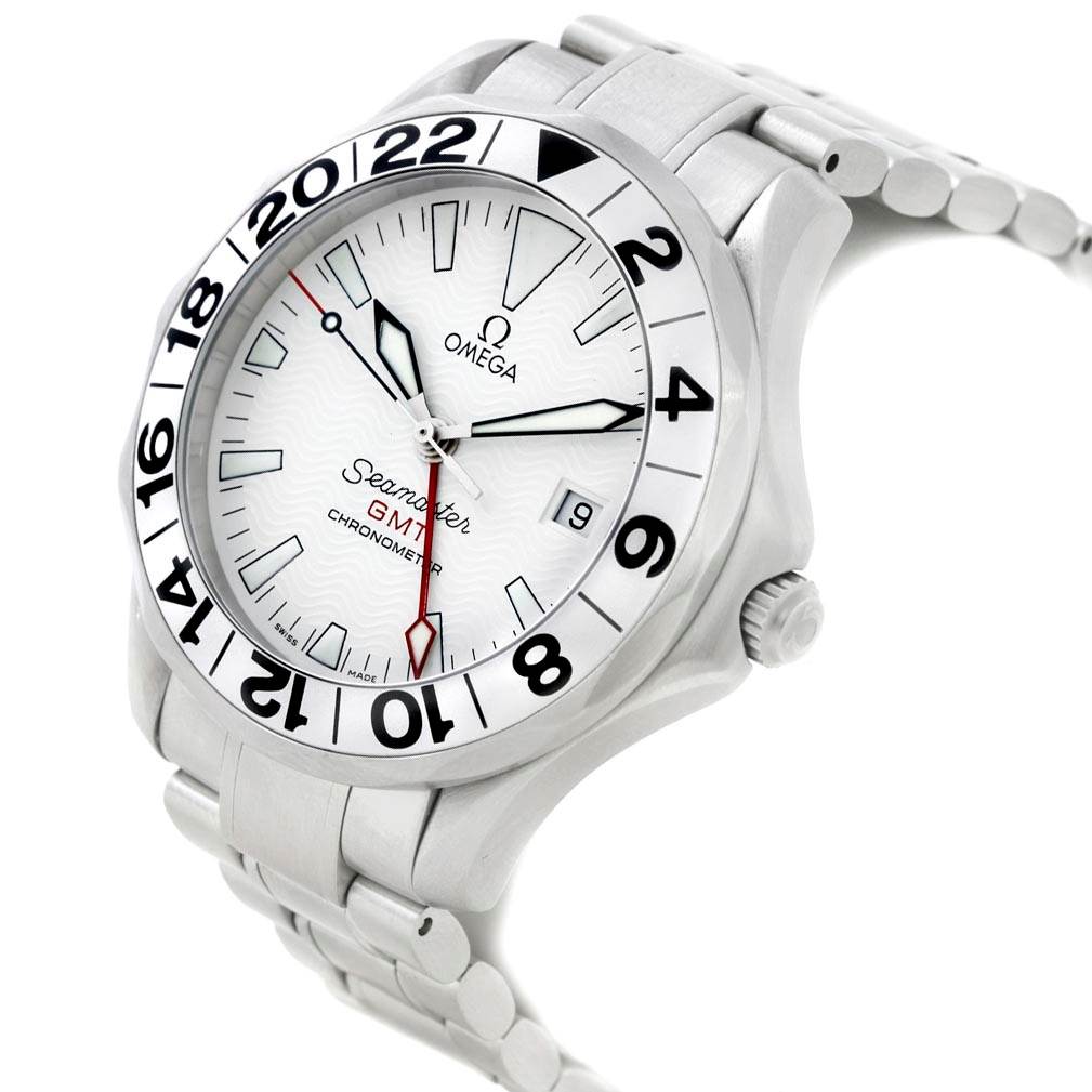 The image shows an Omega Seamaster 2538.20.00 Men
s Stainless Steel White Dial 2538.20.00 Men
s Stainless Steel White Dial watch at an angled view, displaying the watch face, bezel, case, crown, and bracelet.