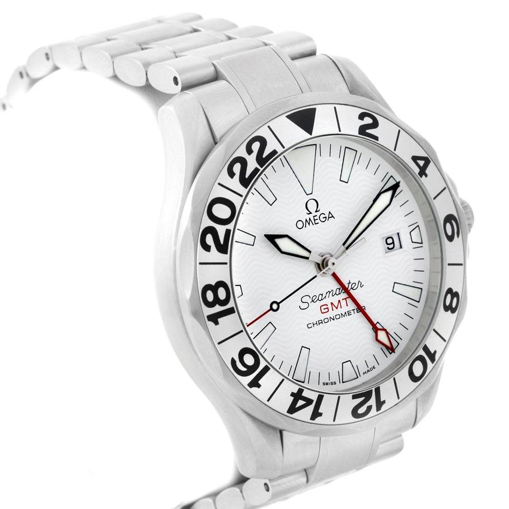 The image shows an angled side view of the Omega Seamaster 2538.20.00 Men
s Stainless Steel White Dial 2538.20.00 Men
s Stainless Steel White Dial GMT Chronometer watch, highlighting the bezel, dial, and part of the bracelet.