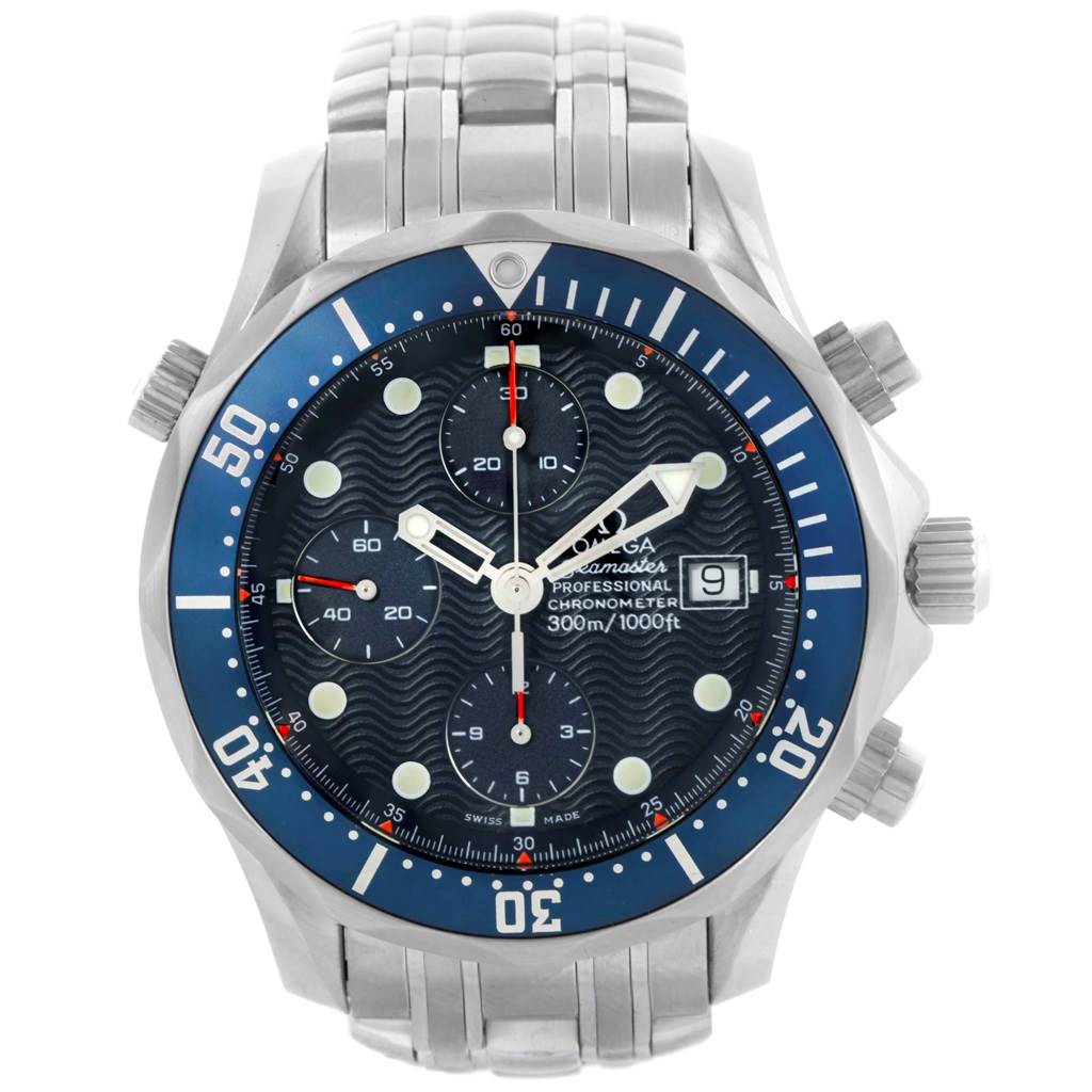 The image shows the front view of an Omega Seamaster 2225.80.00 Men
s Stainless Steel Blue Dial 2225.80.00 Men
s Stainless Steel Blue Dial watch, highlighting the dial, bezel, and stainless steel bracelet.