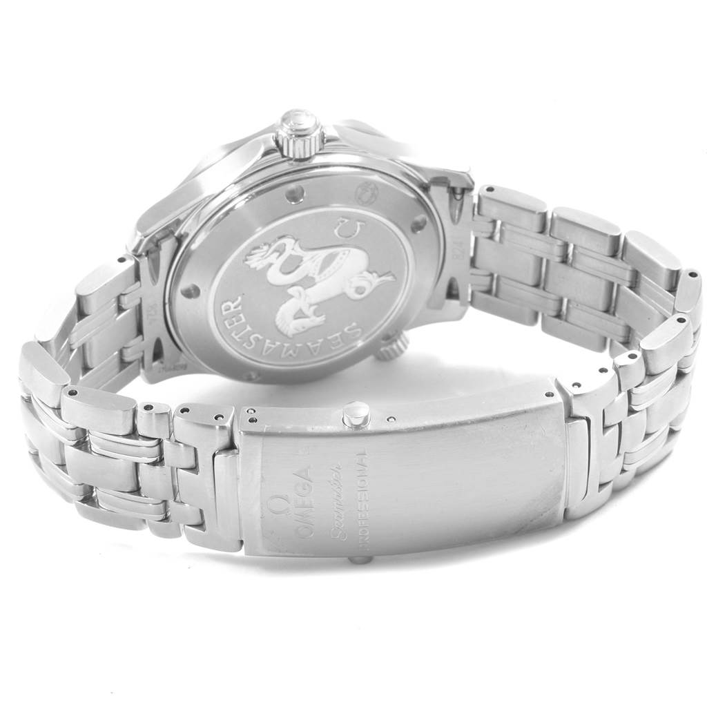 The image shows the back case and bracelet of an Omega Seamaster 212.30.36.20.01.001 Men
s Stainless Steel Black Dial 212.30.36.20.01.001 Men
s Stainless Steel Black Dial watch, highlighting its clasp and engraving.