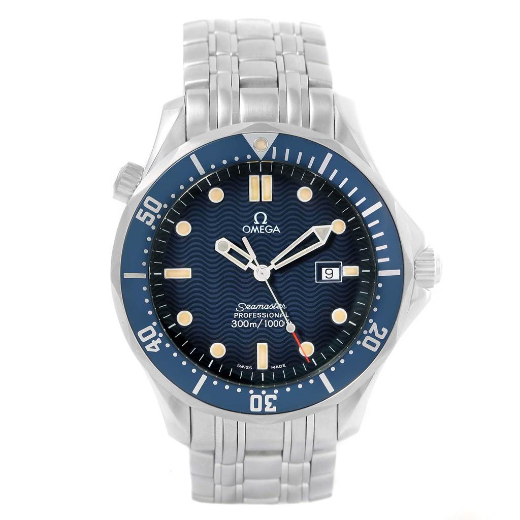 The image shows a front view of an Omega Seamaster 2541.80.00 Men
s Stainless Steel Blue Dial 2541.80.00 Men
s Stainless Steel Blue Dial watch, displaying its dial, bezel, bracelet, and crown.
