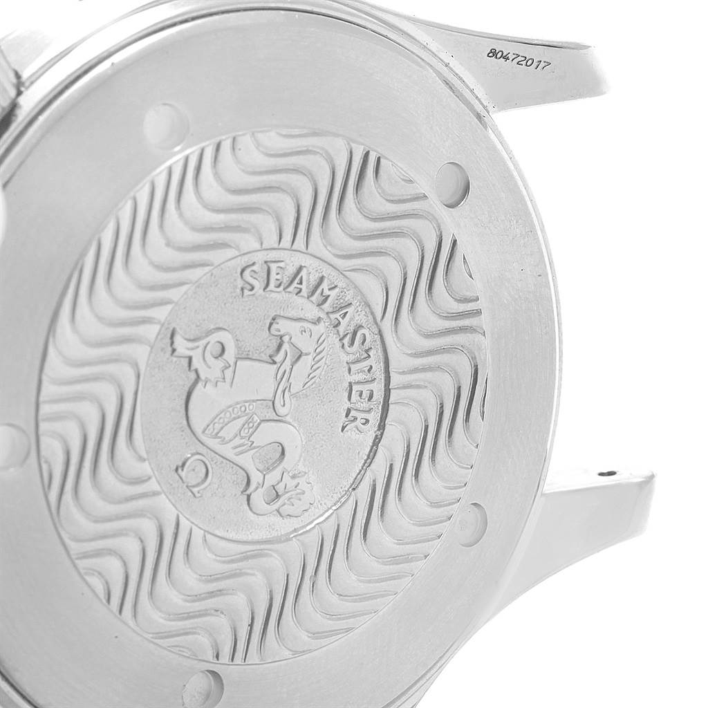 The image shows the case back of an Omega Seamaster 2531.80.00 Men
s Stainless Steel Blue Dial 2531.80.00 Men
s Stainless Steel Blue Dial watch, featuring its signature engraving.