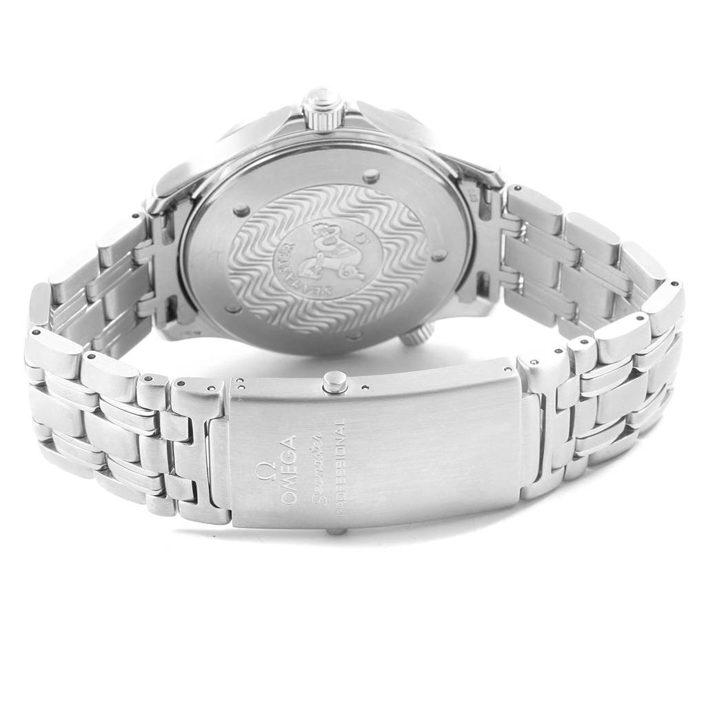 The image shows the back case and stainless steel bracelet of the Omega Seamaster 2531.80.00 Men
s Stainless Steel Blue Dial 2531.80.00 Men
s Stainless Steel Blue Dial watch at a rear angle.