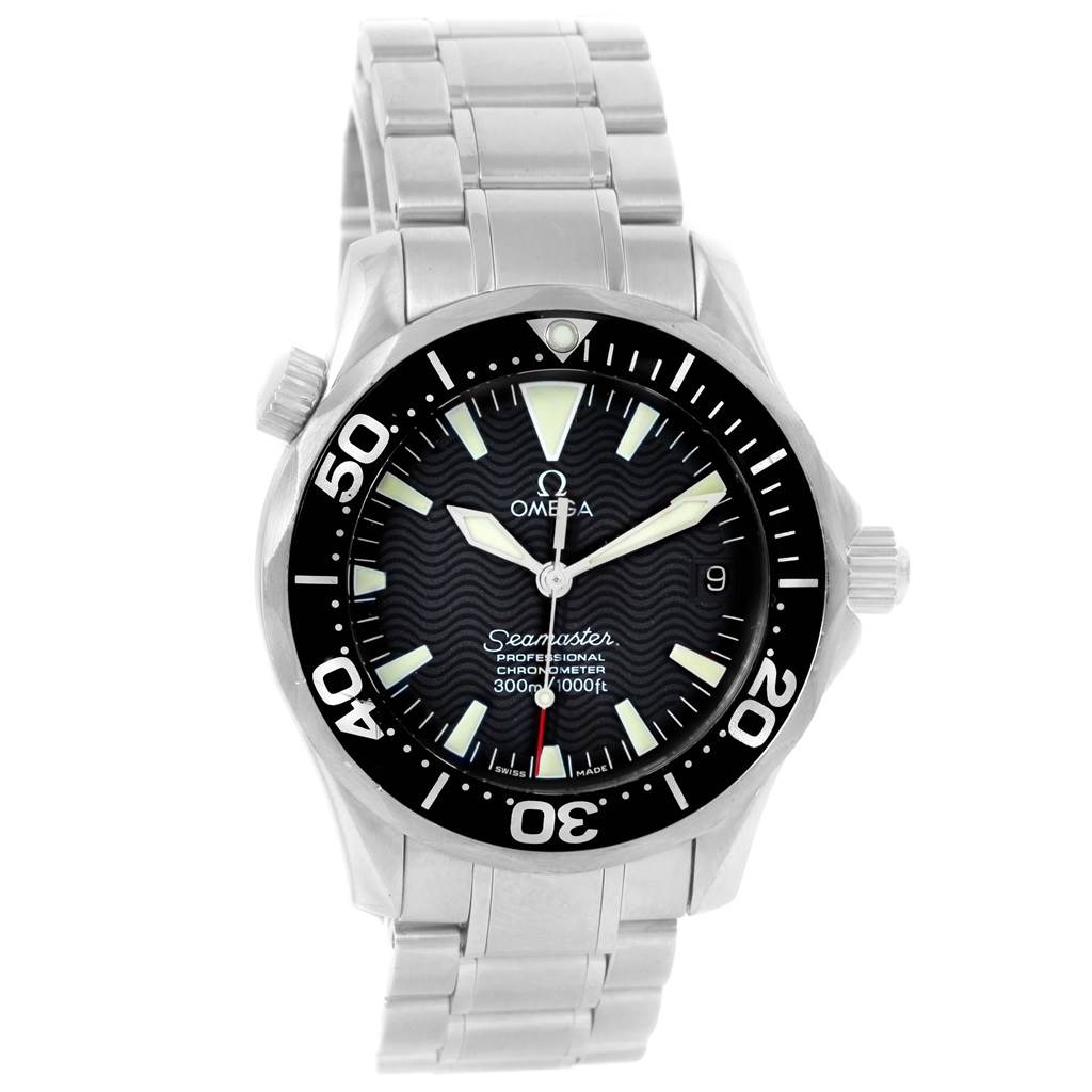 The image shows a frontal view of an Omega Seamaster 2252.50.00 Men
s Stainless Steel Black Dial 2252.50.00 Men
s Stainless Steel Black Dial watch, displaying its face, bezel, and bracelet.