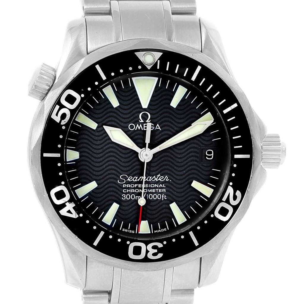The image shows a frontal view of the Omega Seamaster 2252.50.00 Men
s Stainless Steel Black Dial 2252.50.00 Men
s Stainless Steel Black Dial watch, highlighting its dial, bezels, and part of the metal bracelet.
