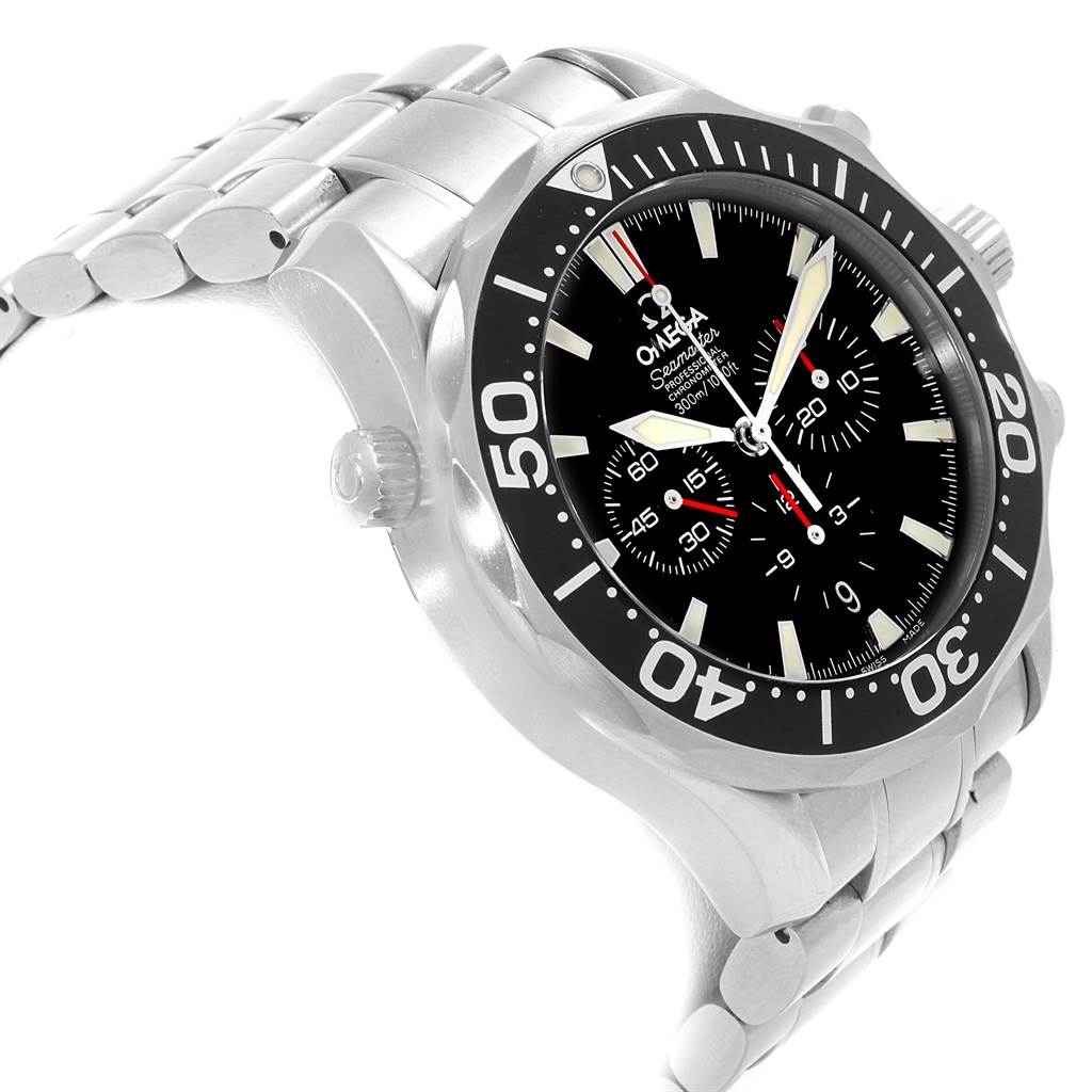 This image shows the Omega Seamaster 2594.52.00 Men
s Stainless Steel Black Dial 2594.52.00 Men
s Stainless Steel Black Dial watch at a three-quarter angle, highlighting the dial, bezel, crown, and stainless steel bracelet.