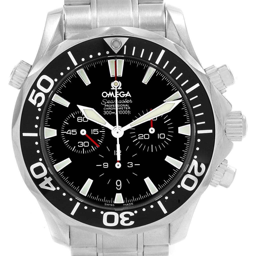 The image shows a front view of the Omega Seamaster 2594.52.00 Men
s Stainless Steel Black Dial 2594.52.00 Men
s Stainless Steel Black Dial watch, highlighting the dial, bezel, and stainless steel bracelet.