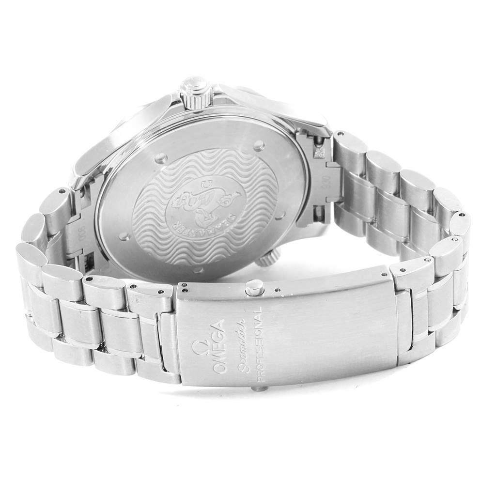 This image shows the back case and bracelet of the Omega Seamaster 2255.80.00 Men
s Stainless Steel Blue Dial 2255.80.00 Men
s Stainless Steel Blue Dial watch, highlighting the case back design and clasp engraving.