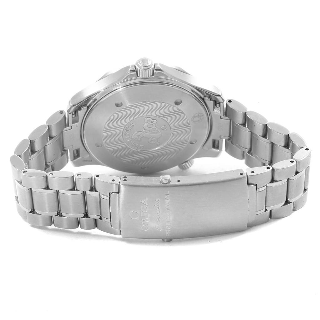 The image shows the back case and bracelet of an Omega Seamaster 2254.50.00 Men
s Stainless Steel Black Dial 2254.50.00 Men
s Stainless Steel Black Dial watch, viewed from the inside and rear.