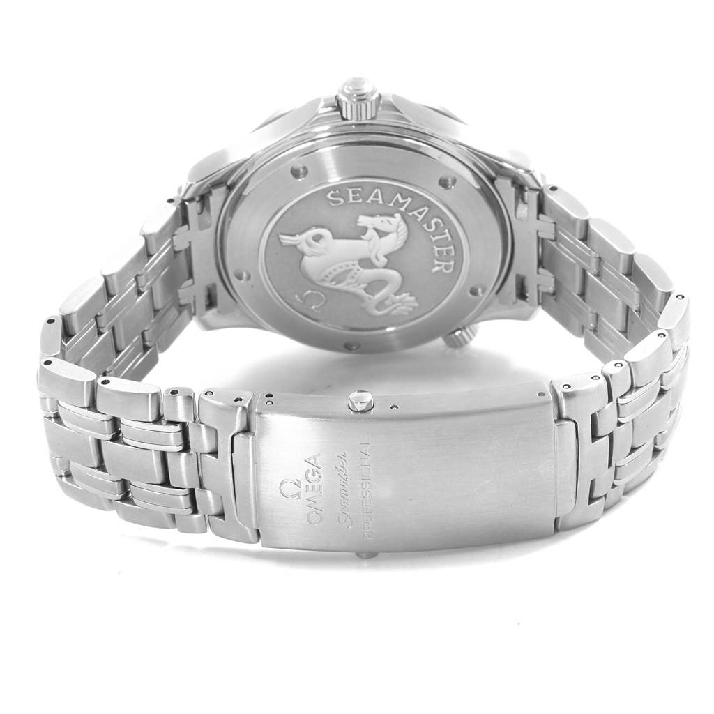 The image shows the back and the metal bracelet clasp of an Omega Seamaster 2220.80.00 Men
s Stainless Steel Blue Dial 2220.80.00 Men
s Stainless Steel Blue Dial watch.