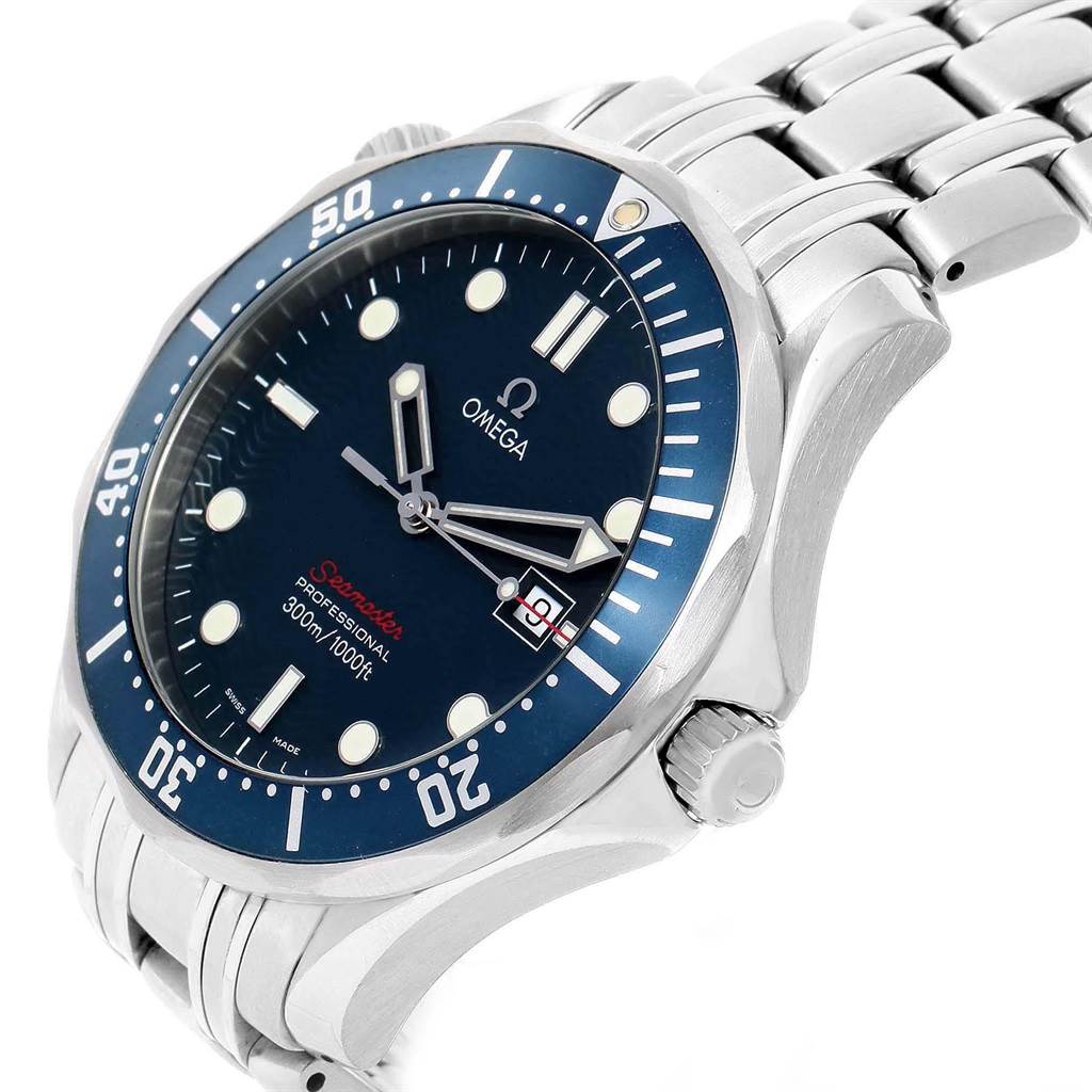This image shows an Omega Seamaster 2221.80.00 Men
s Stainless Steel Blue Dial 2221.80.00 Men
s Stainless Steel Blue Dial watch from an angled side view highlighting the dial, bezel, bracelet, and crown.