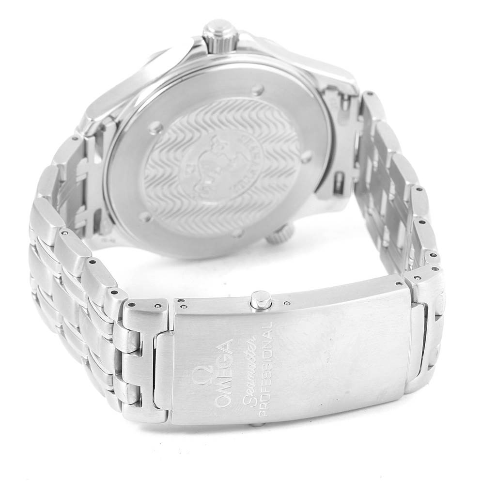 The image shows the back case and bracelet of an Omega Seamaster 2541.80.00 Men
s Stainless Steel Blue Dial 2541.80.00 Men
s Stainless Steel Blue Dial watch from a rear angle.