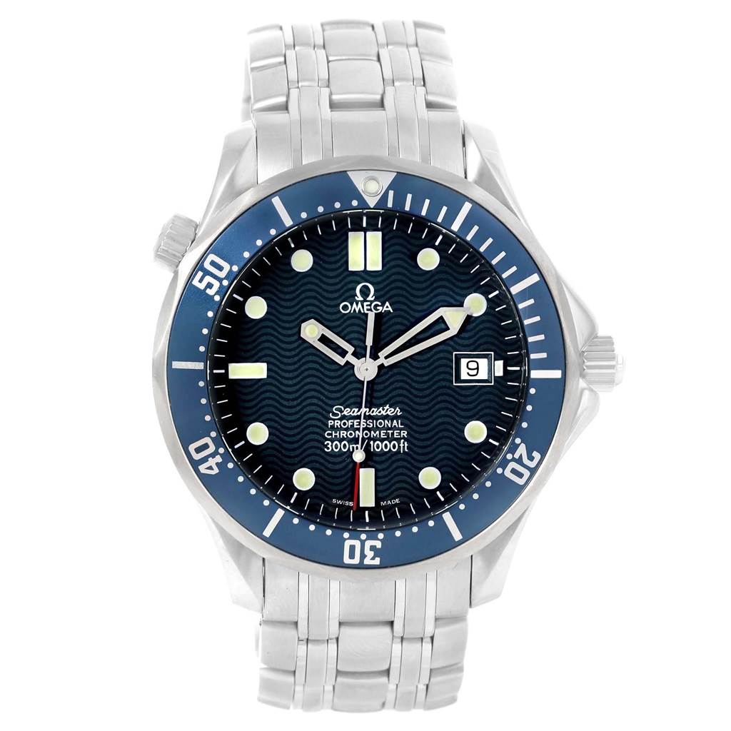 The image shows a front view of an Omega Seamaster 2531.80.00 Men
s Stainless Steel Blue Dial 2531.80.00 Men
s Stainless Steel Blue Dial watch, highlighting the dial, bezel, and stainless steel bracelet.