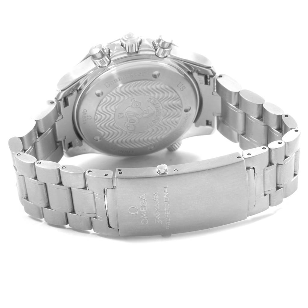 The image shows the backside and clasp of the Omega Seamaster 2589.30.00 Men
s Stainless Steel Silver Dial 2589.30.00 Men
s Stainless Steel Silver Dial watch, highlighting the bracelet and case back.