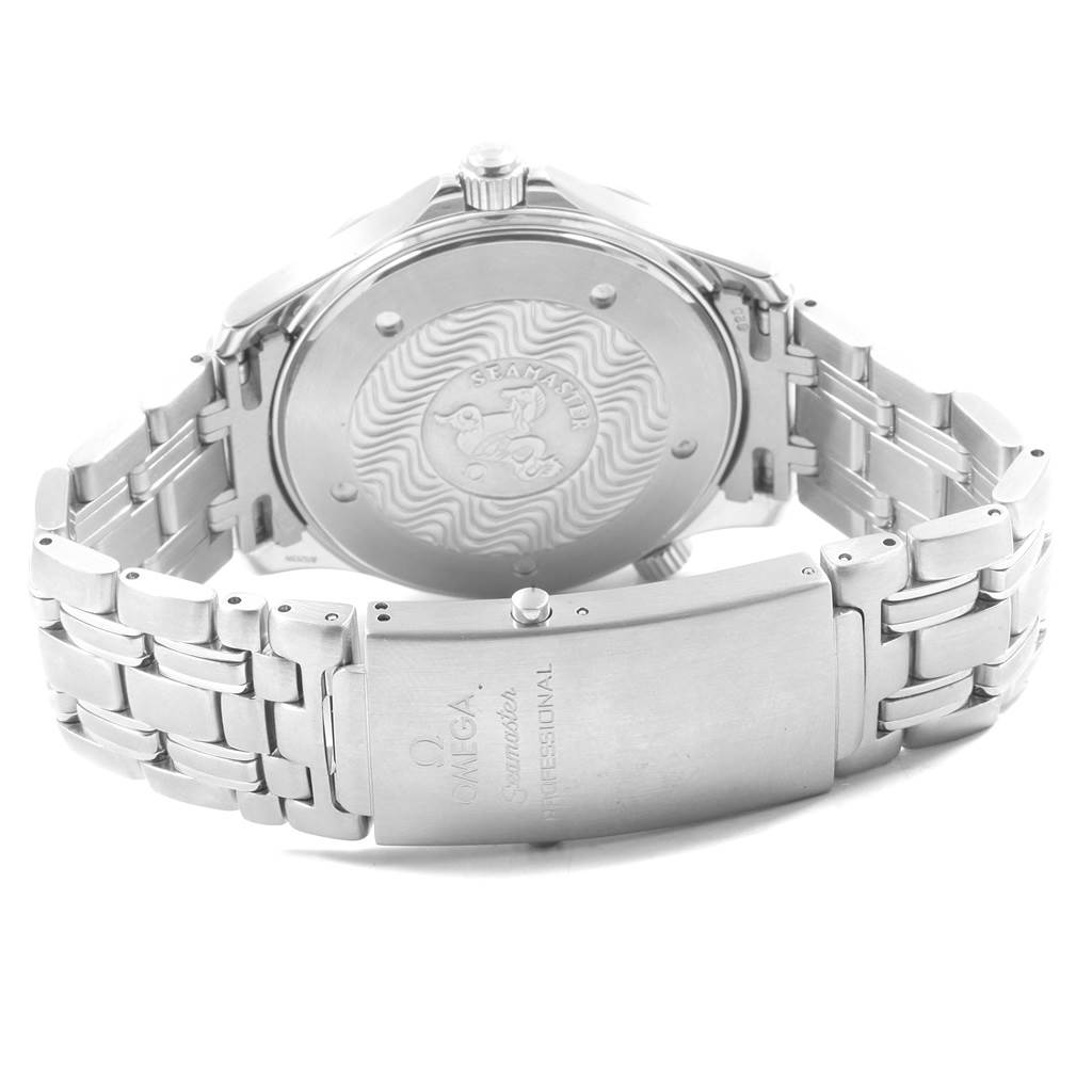 This image shows the back of the Omega Seamaster 2531.80.00 Men
s Stainless Steel Blue Dial 2531.80.00 Men
s Stainless Steel Blue Dial watch, including the clasp and bracelet.