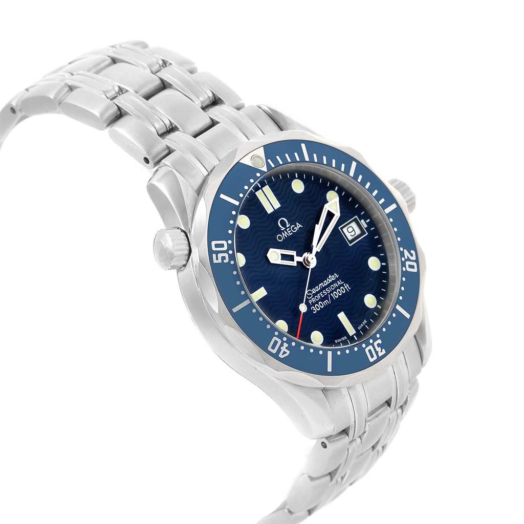 The image shows the Omega Seamaster 2561.80.00 Men
s Stainless Steel Blue Dial 2561.80.00 Men
s Stainless Steel Blue Dial watch from a 3/4 angle, displaying the blue dial, bezel, date window, case, and bracelet.