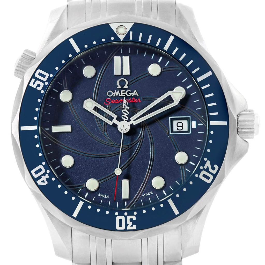 The image shows a front view of the Omega Seamaster 2226.80.00 Men's Stainless Steel Blue Dial 2226.80.00 Men's Stainless Steel Blue Dial watch, displaying the dial face, bezel, and part of the bracelet.