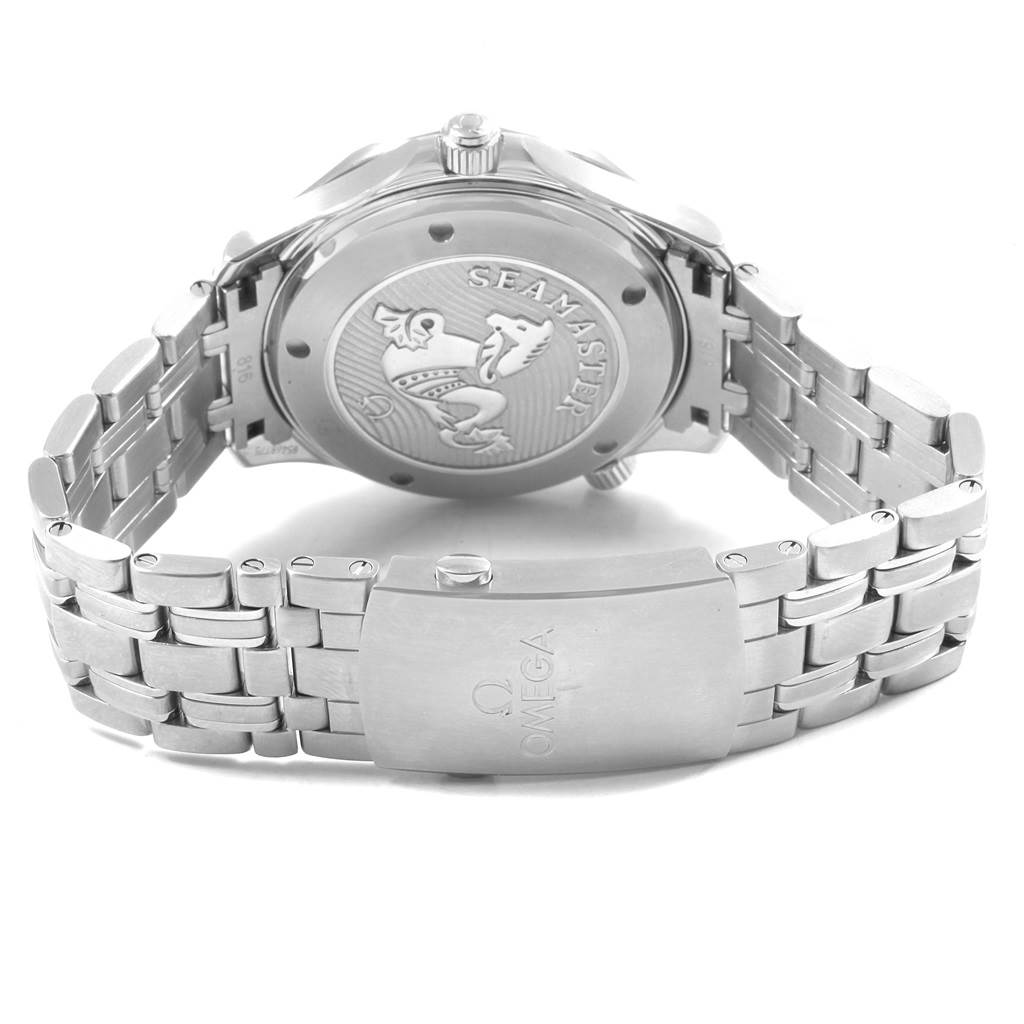 This image shows the stainless steel bracelet and case back of an Omega Seamaster 212.30.41.20.03.001 Men
s Stainless Steel Blue Dial 212.30.41.20.03.001 Men
s Stainless Steel Blue Dial watch.