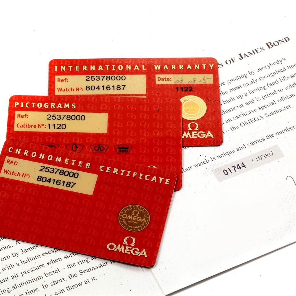 This image shows the international warranty card, pictogram card, and chronometer certificate for an Omega Seamaster 2537.80.00 Men
s Stainless Steel Blue Dial 2537.80.00 Men
s Stainless Steel Blue Dial watch.