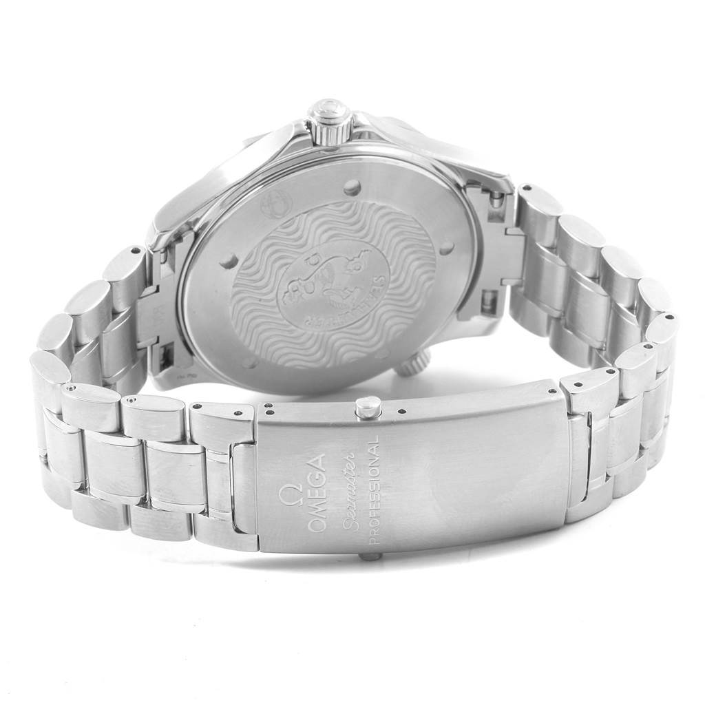 The image shows the back and bracelet of an Omega Seamaster 2264.50.00 Men
s Stainless Steel Black Dial 2264.50.00 Men
s Stainless Steel Black Dial watch, prominently featuring the clasp and case back.