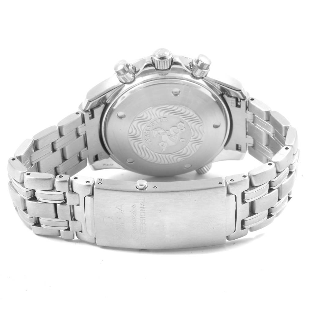 The image shows the back and clasp of an Omega Seamaster 2599.80.00 Men
s Stainless Steel Blue Dial 2599.80.00 Men
s Stainless Steel Blue Dial watch, highlighting the case back, crown, and stainless steel bracelet.