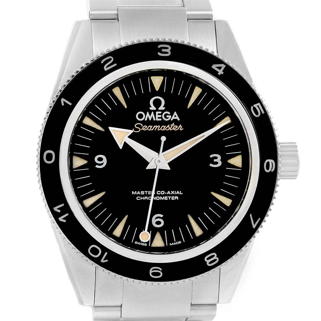 The image shows a frontal view of an Omega Seamaster 233.32.41.21.01.001 Men
s Stainless Steel Black Dial 233.32.41.21.01.001 Men
s Stainless Steel Black Dial watch, displaying its face, bezel, crown, and part of the bracelet.