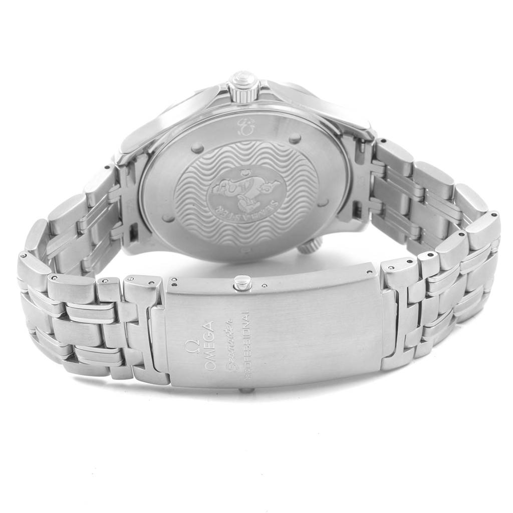 The image shows the back view of an Omega Seamaster 2541.80.00 Men
s Stainless Steel Blue Dial 2541.80.00 Men
s Stainless Steel Blue Dial watch, highlighting the case back and metal bracelet clasp.