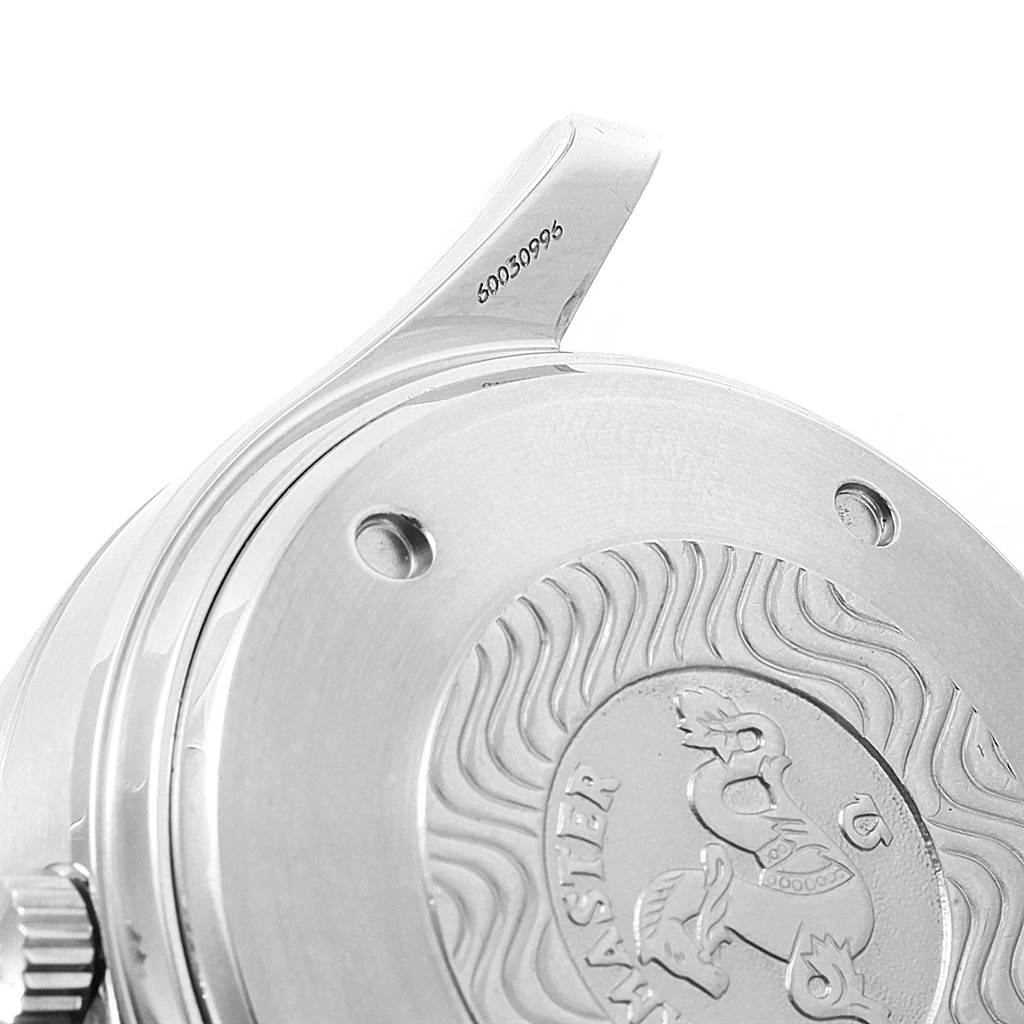 The image shows the back case and serial number of an Omega Seamaster 2599.80.00 Men
s Stainless Steel Blue Dial 2599.80.00 Men
s Stainless Steel Blue Dial watch from a close-up angle.