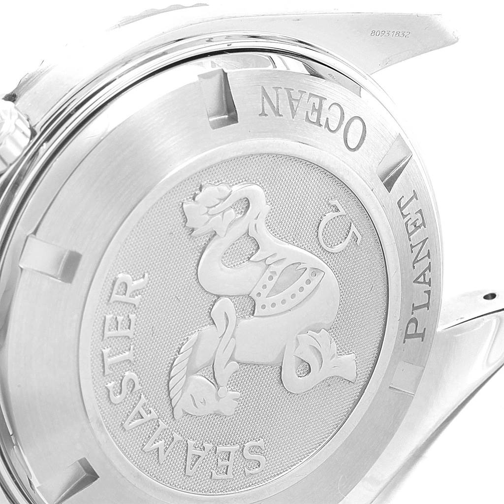 This image shows the case back of the Omega Seamaster 2200.50.00 Men
s Stainless Steel Black Dial 2200.50.00 Men
s Stainless Steel Black Dial watch, highlighting its engraved logo and text.