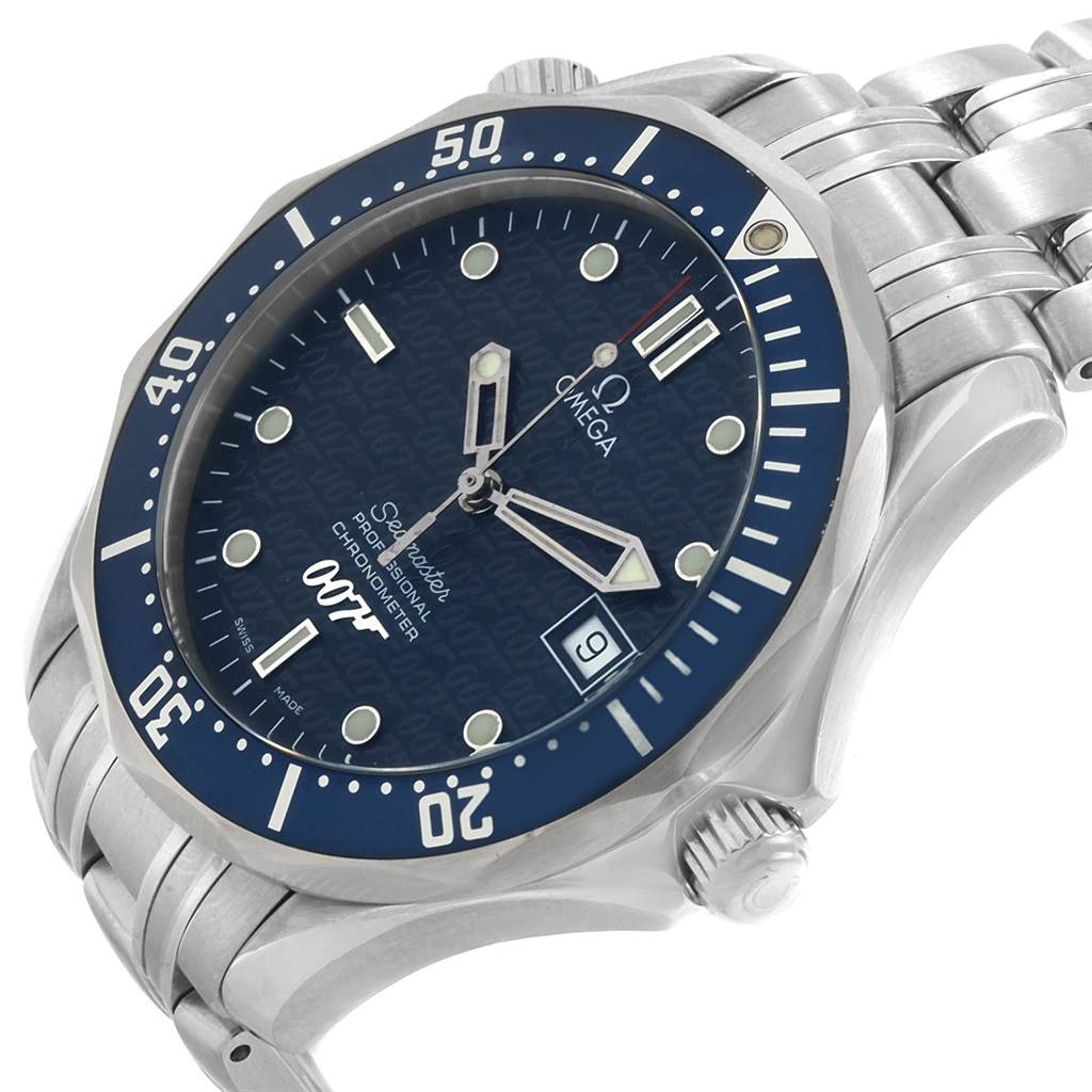 The image shows a close-up angle of the Omega Seamaster 2537.80.00 Men
s Stainless Steel Blue Dial 2537.80.00 Men
s Stainless Steel Blue Dial watch, highlighting the dial, bezel, and part of the bracelet.