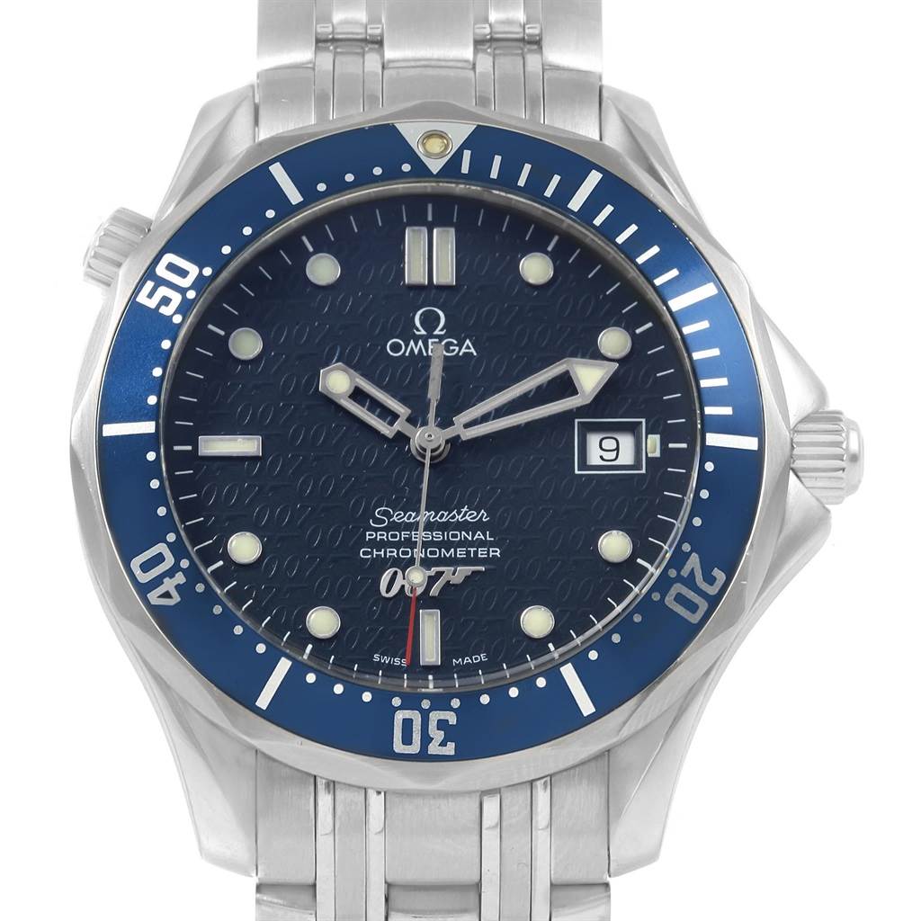 This is a frontal view of the Omega Seamaster 2537.80.00 Men
s Stainless Steel Blue Dial 2537.80.00 Men
s Stainless Steel Blue Dial Professional Chronometer, showcasing the watch face, bezel, and part of the bracelet.