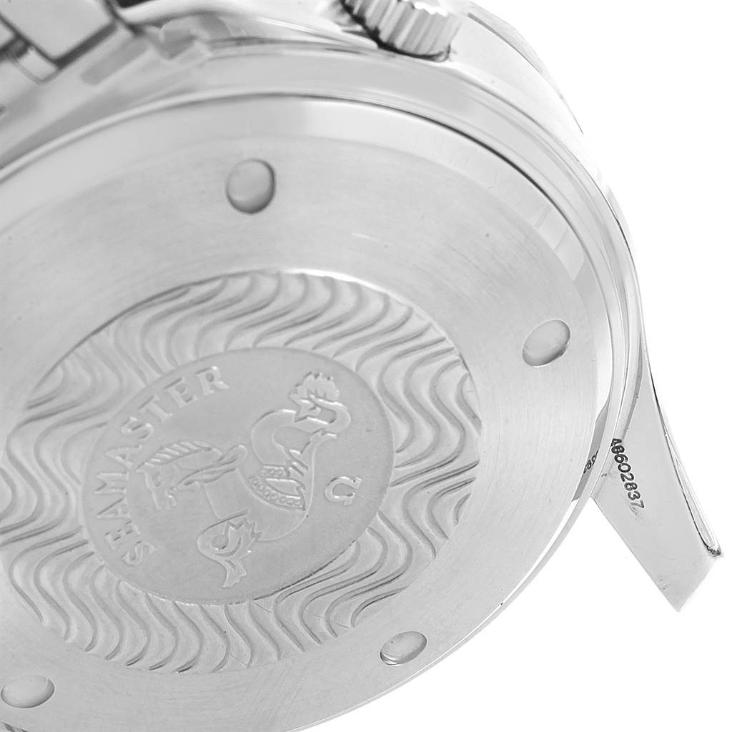 This Omega Seamaster 2598.80.00 Men
s Stainless Steel Blue Dial 2598.80.00 Men
s Stainless Steel Blue Dial watch is shown from the back, highlighting the engraved caseback design and serial number.