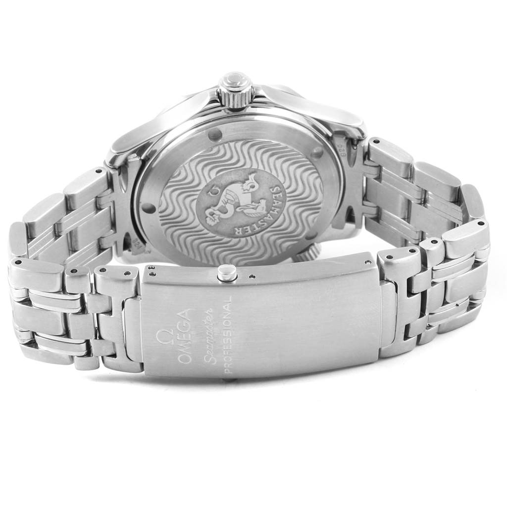 The image shows the back case and clasp of the Omega Seamaster 2551.80.00 Men
s Stainless Steel Blue Dial 2551.80.00 Men
s Stainless Steel Blue Dial watch, highlighting its metal bracelet and engraved case back.