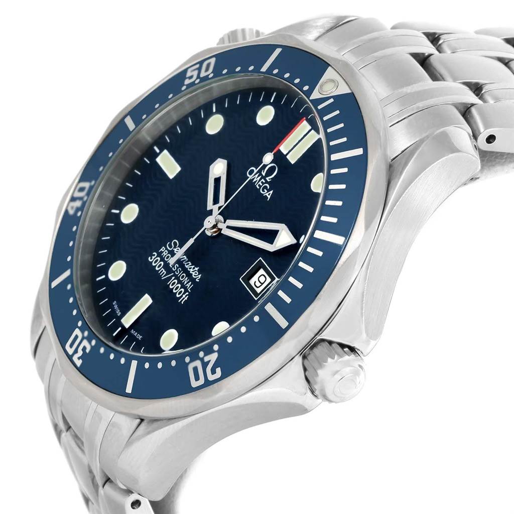 The image shows an angled view of an Omega Seamaster 2541.80.00 Men
s Stainless Steel Blue Dial 2541.80.00 Men
s Stainless Steel Blue Dial watch, highlighting its dial, bezel, crown, and part of the bracelet.