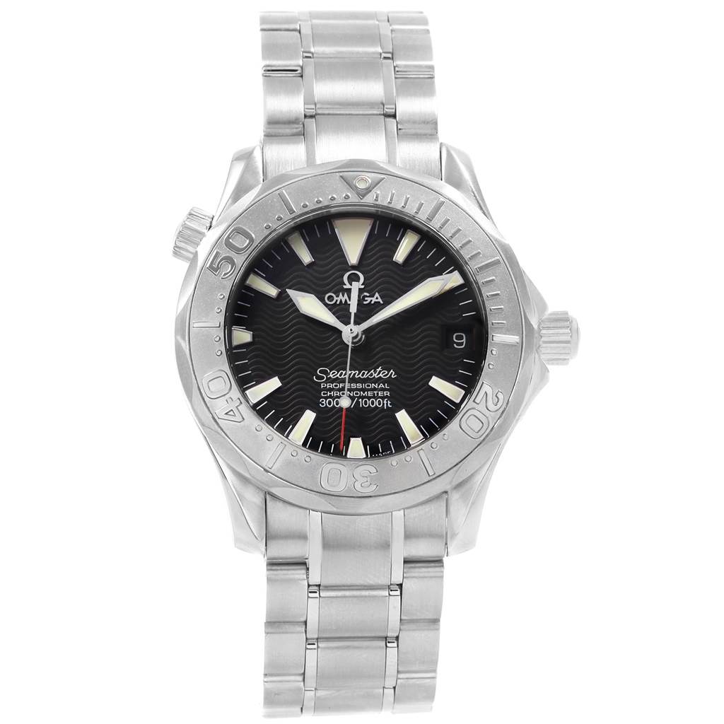 The image shows a front view of the Omega Seamaster 2236.50.00 Men
s Stainless Steel Black Dial 2236.50.00 Men
s Stainless Steel Black Dial watch, highlighting its black dial, bezel, hands, and stainless steel bracelet.