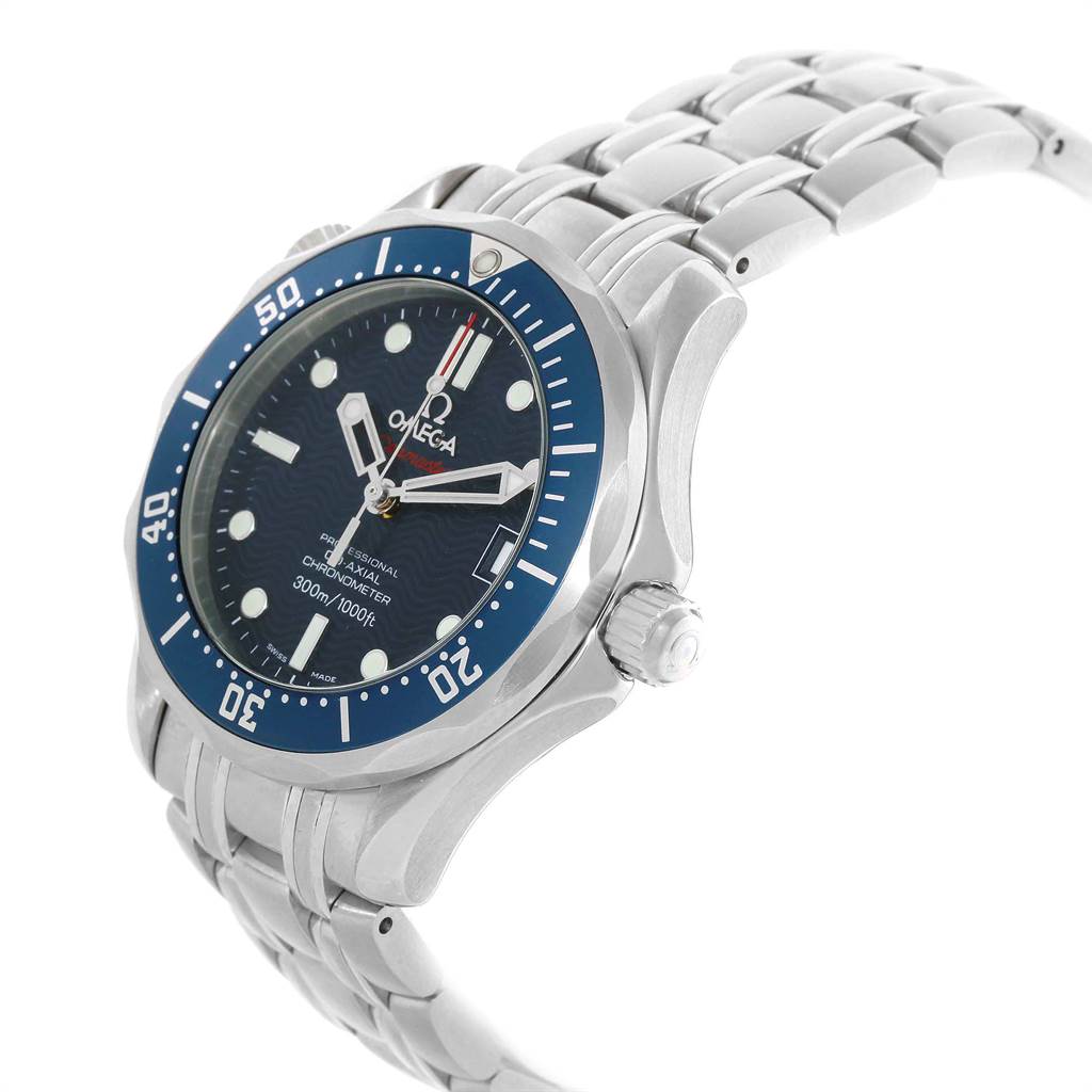 This image shows an angled view of the Omega Seamaster 2222.80.00 Men
s Stainless Steel Blue Dial 2222.80.00 Men
s Stainless Steel Blue Dial watch, featuring its face, bezel, crown, and part of the metal bracelet.