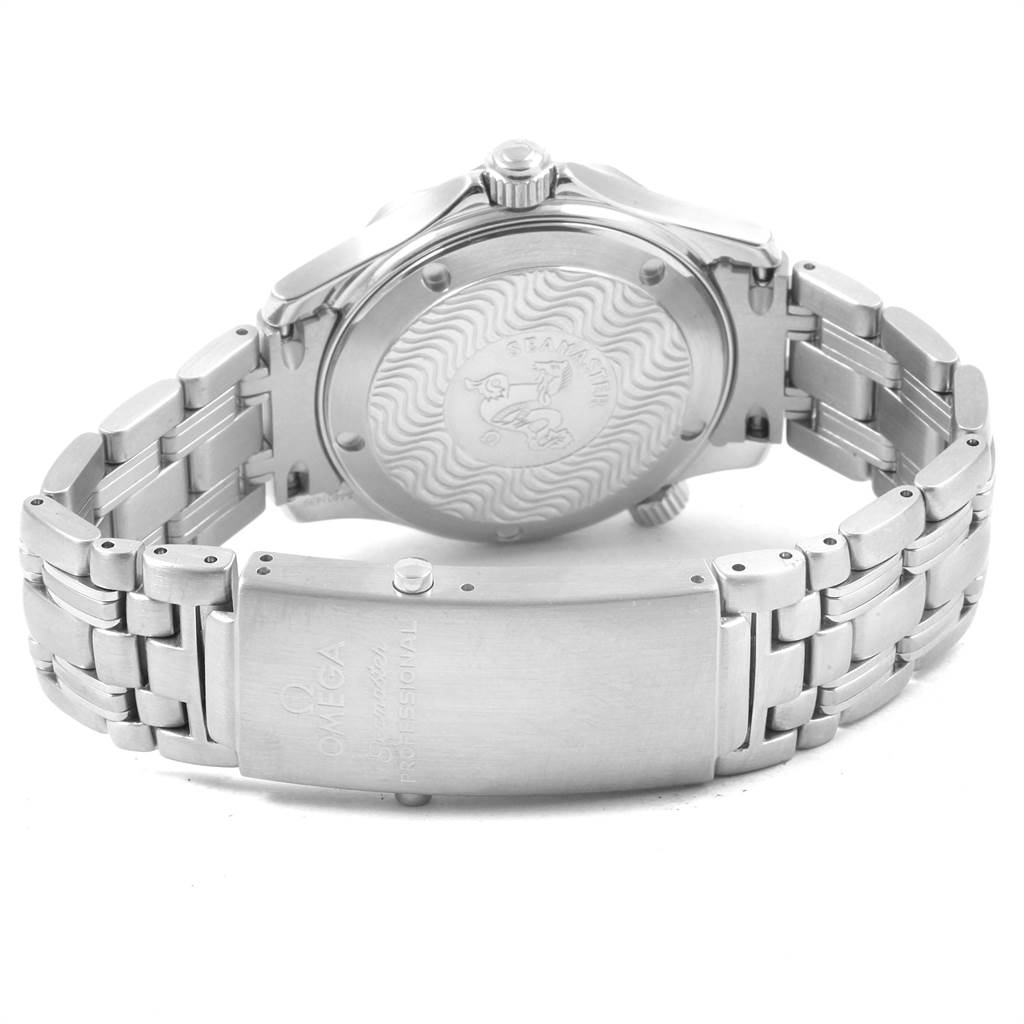 This image shows the back case and bracelet of an Omega Seamaster 2561.80.00 Men
s Stainless Steel Blue Dial 2561.80.00 Men
s Stainless Steel Blue Dial watch, highlighting the clasp and case back engravings.