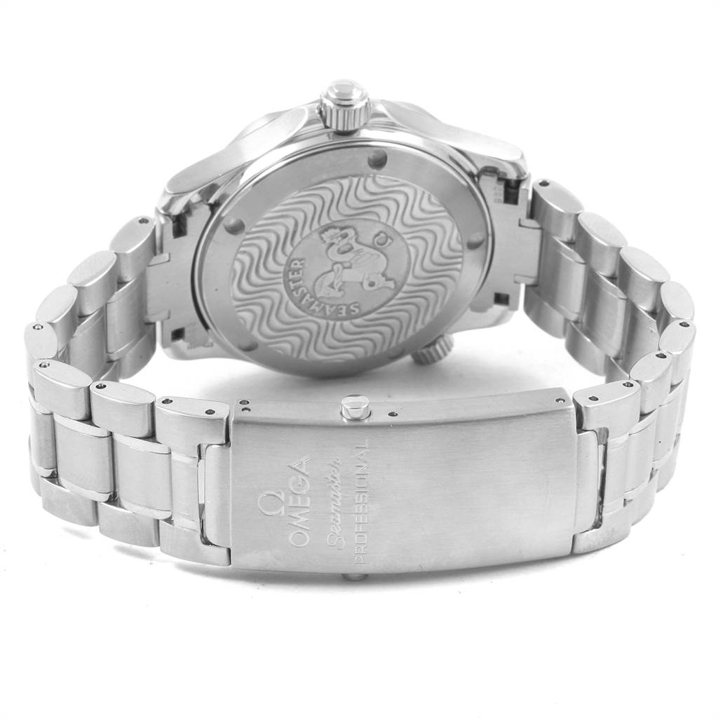 This image shows the back case and clasp of an Omega Seamaster 2262.50.00 Men
s Stainless Steel Black Dial 2262.50.00 Men
s Stainless Steel Black Dial watch, highlighting the bracelet and engraved logos.