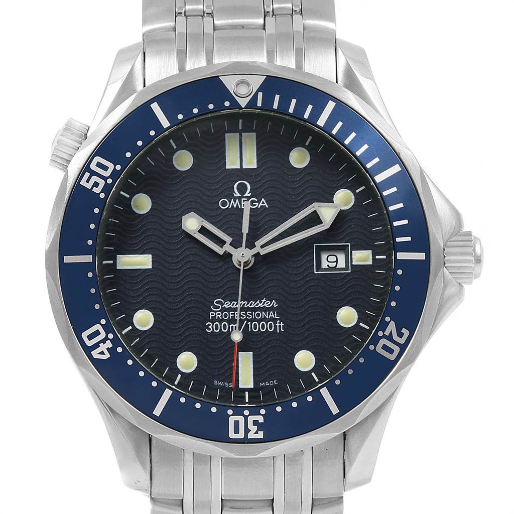 Front view of an Omega Seamaster 2541.80.00 Men
s Stainless Steel Blue Dial 2541.80.00 Men
s Stainless Steel Blue Dial watch displaying the dial, bezel, crown, and part of the bracelet.