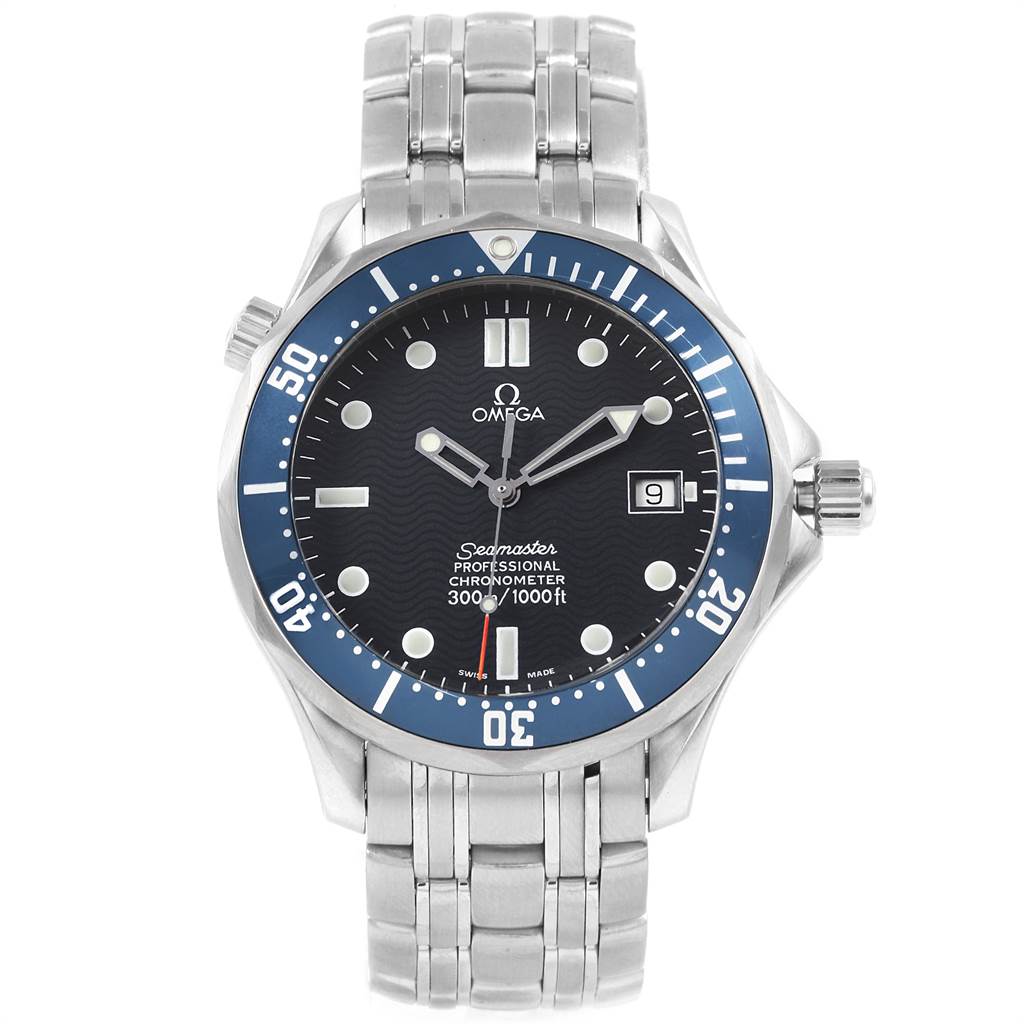 The image shows a front view of an Omega Seamaster 2531.80.00 Men
s Stainless Steel Blue Dial 2531.80.00 Men
s Stainless Steel Blue Dial watch, highlighting its face, bezel, and stainless steel bracelet.