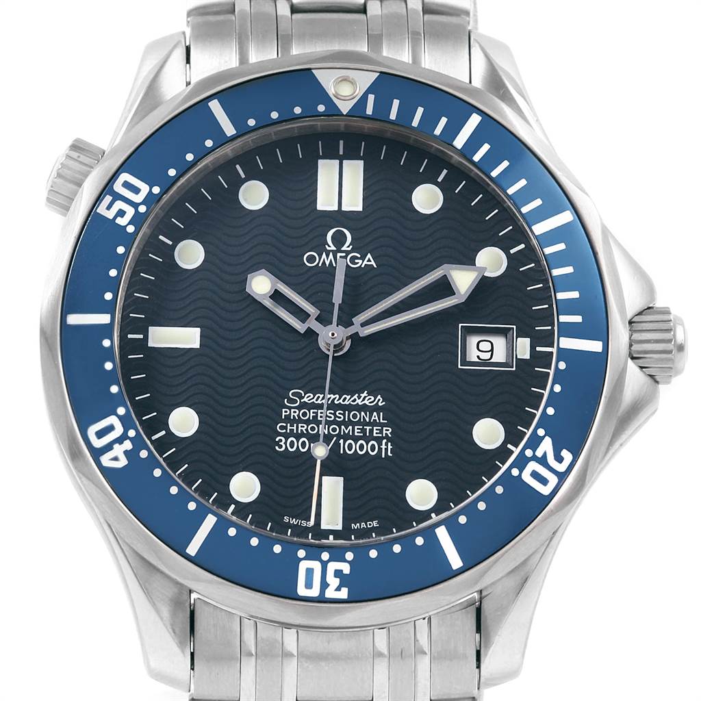 The image shows a front view of an Omega Seamaster 2531.80.00 Men
s Stainless Steel Blue Dial 2531.80.00 Men
s Stainless Steel Blue Dial watch, highlighting the face, bezel, and bracelet.